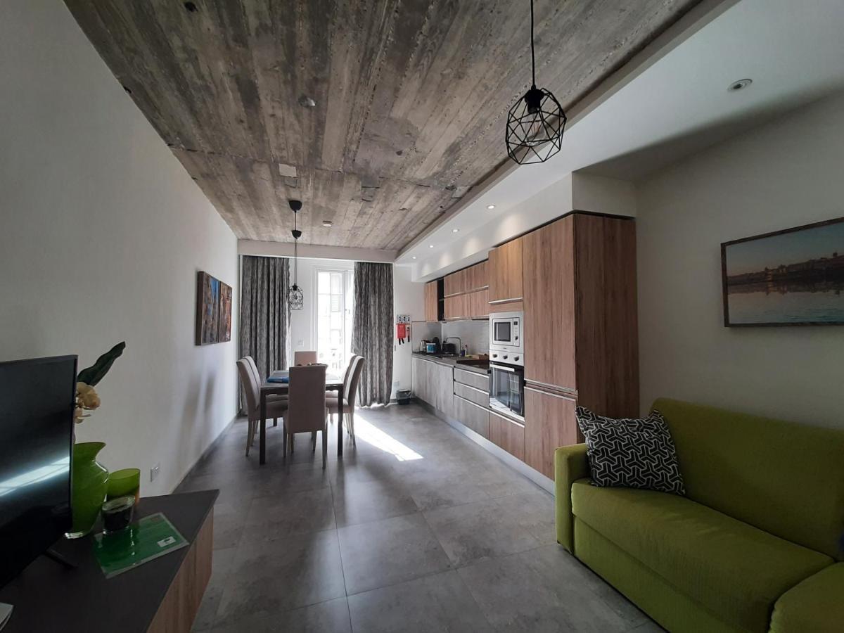 Qliving Central New Apartments Gzira Sliema Promenade Esterno foto